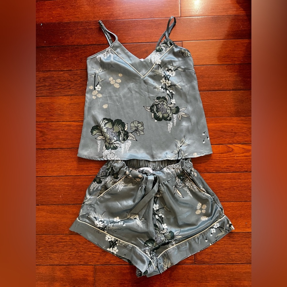 Matching top and bottom PJ set 2XS